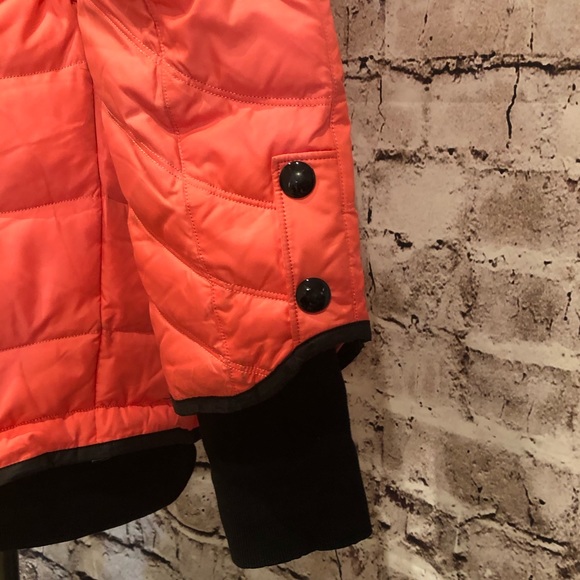 Women’s European Style Puffer Winter Coat - Picture 9 of 16
